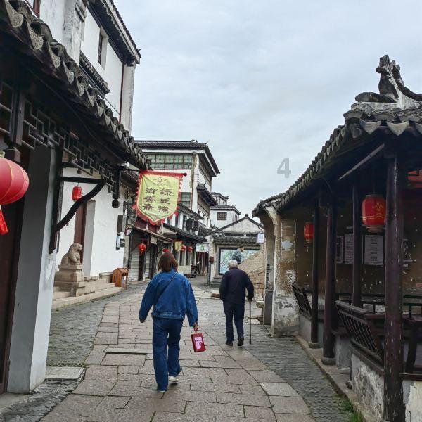 现价29.8中了1000股20个涨停板能赚多少钱游戏画面
